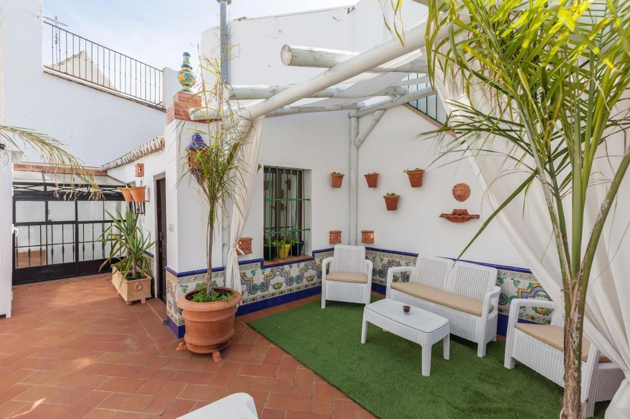 Pequeño palacete Calle Santas Patronas Sevilla Exterior foto