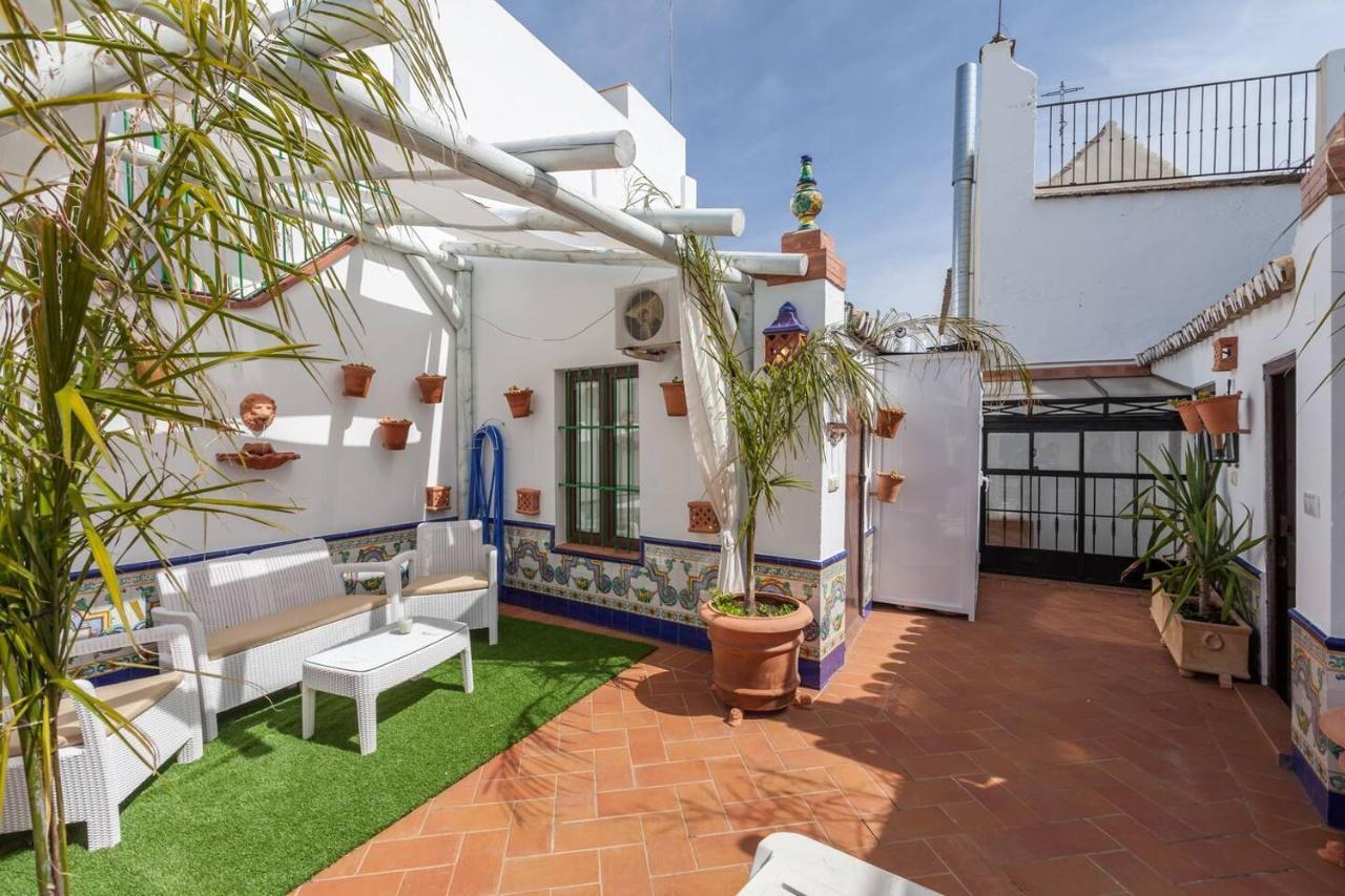 Pequeño palacete Calle Santas Patronas Sevilla Exterior foto