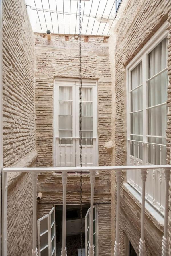 Pequeño palacete Calle Santas Patronas Sevilla Exterior foto