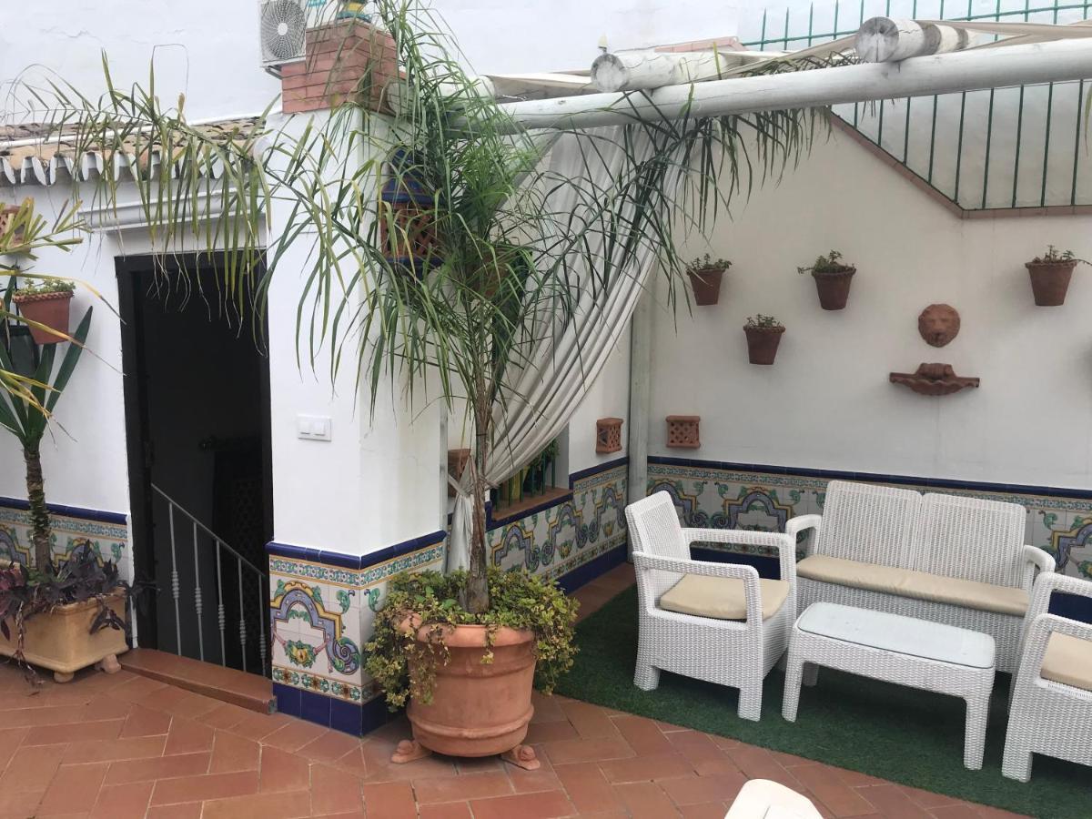 Pequeño palacete Calle Santas Patronas Sevilla Exterior foto