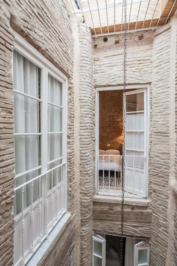 Pequeño palacete Calle Santas Patronas Sevilla Exterior foto